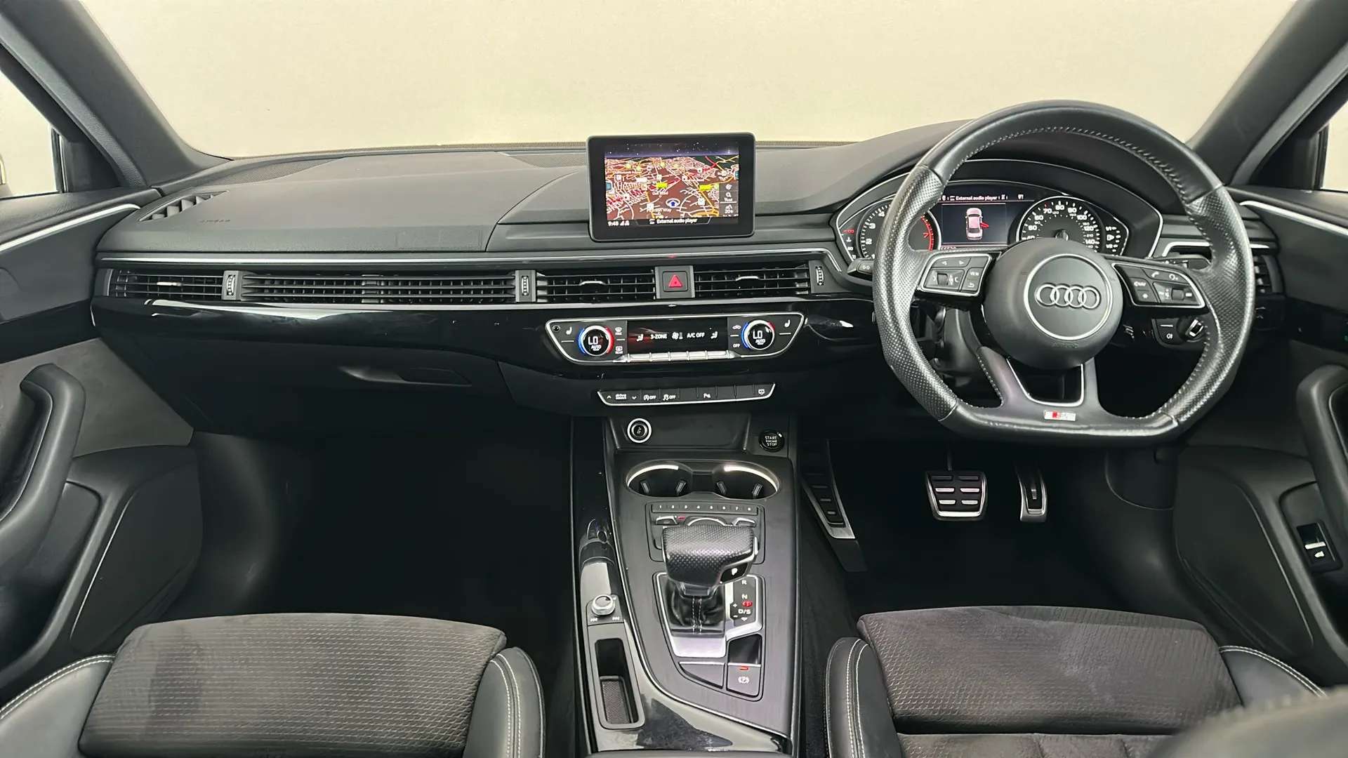 2017 AUDI A4 2017 AUDI A4