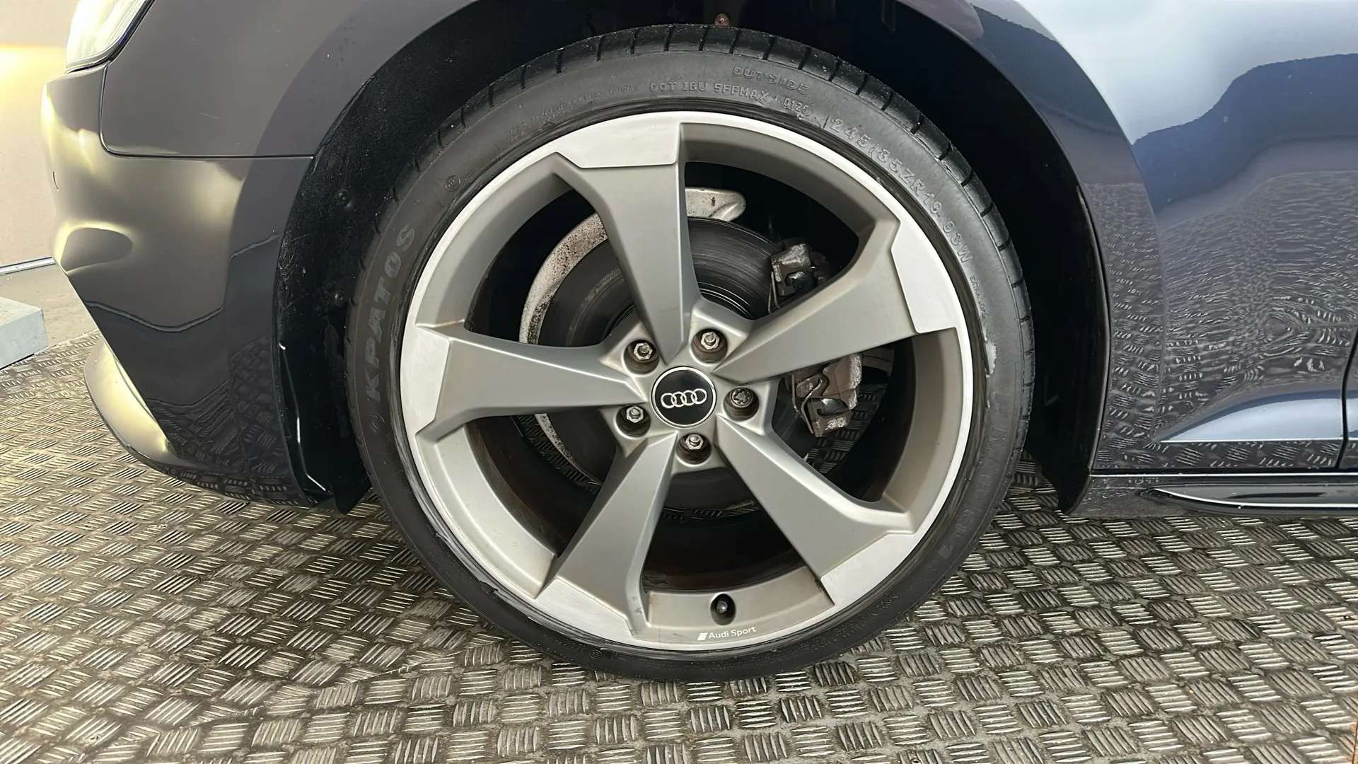 2017 AUDI A4 2017 AUDI A4