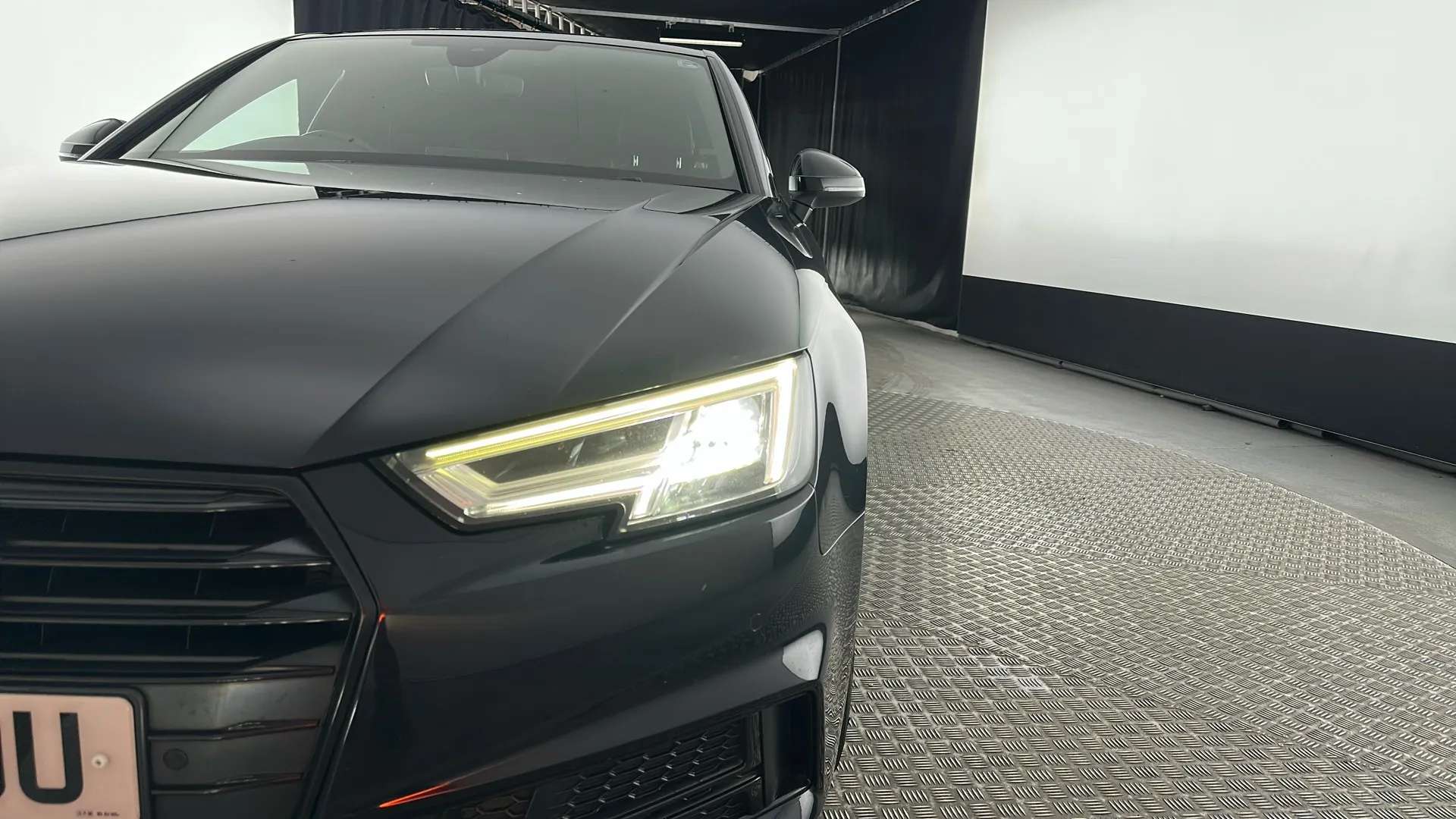 2017 AUDI A4 2017 AUDI A4