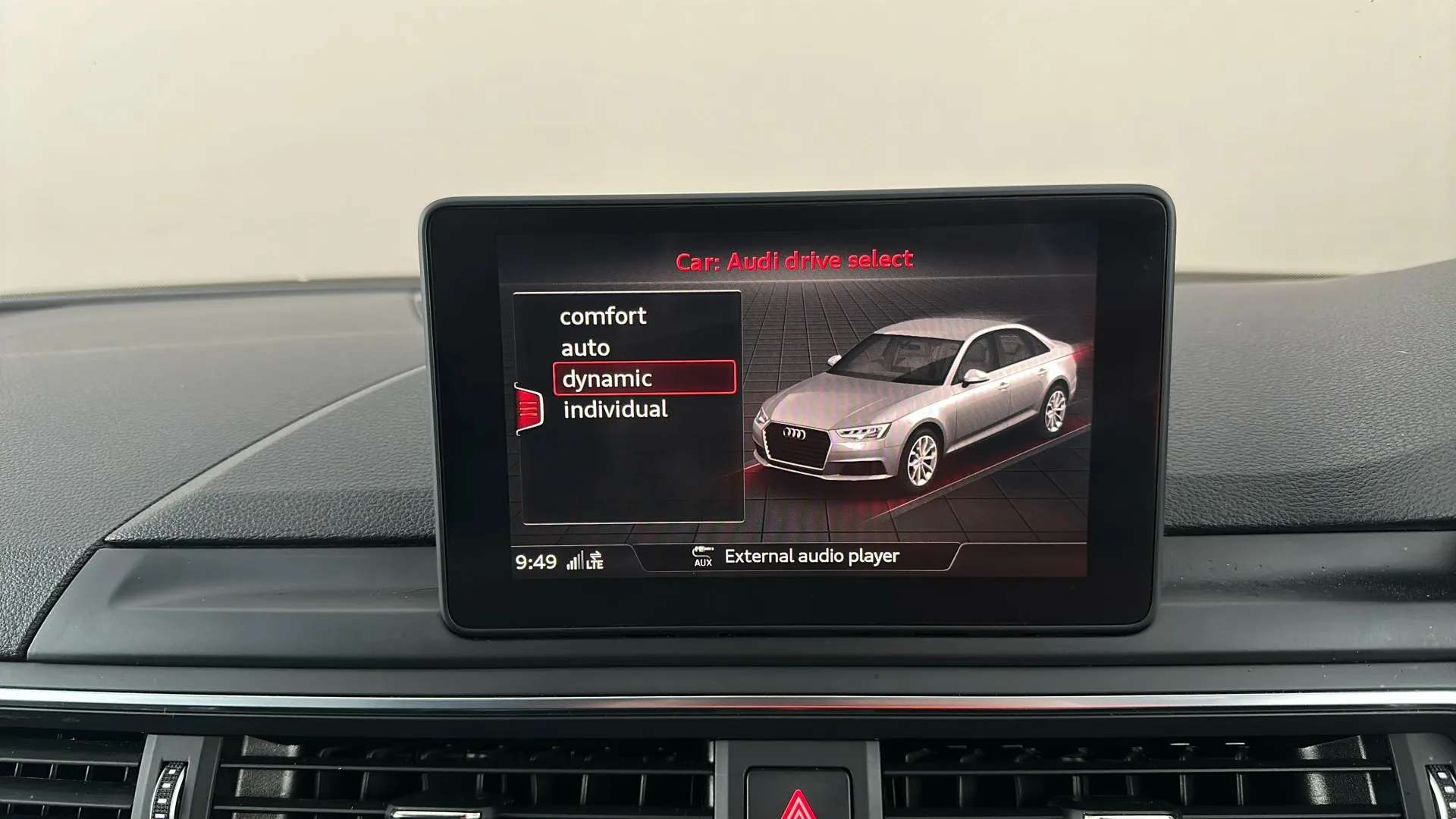 2017 AUDI A4 2017 AUDI A4