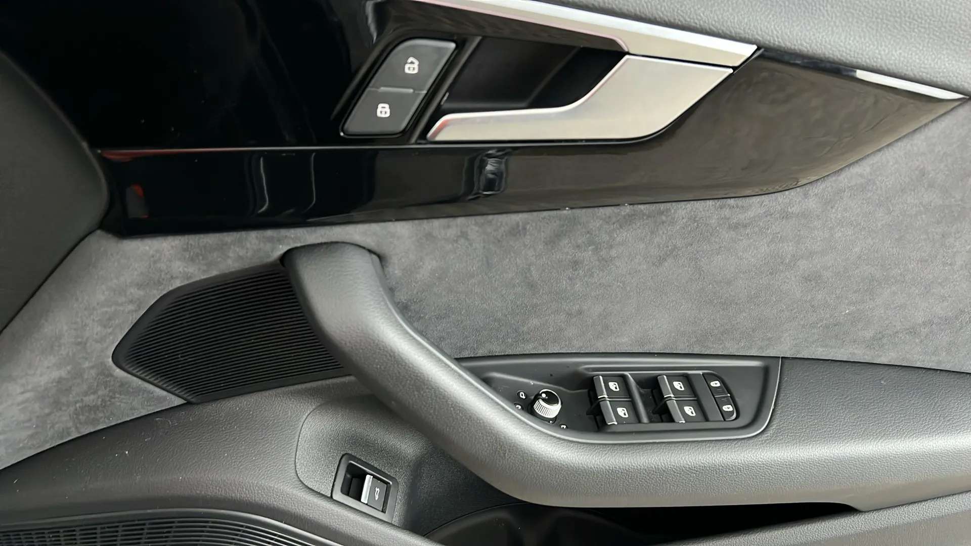 2024 AUDI A4 2024 AUDI A4