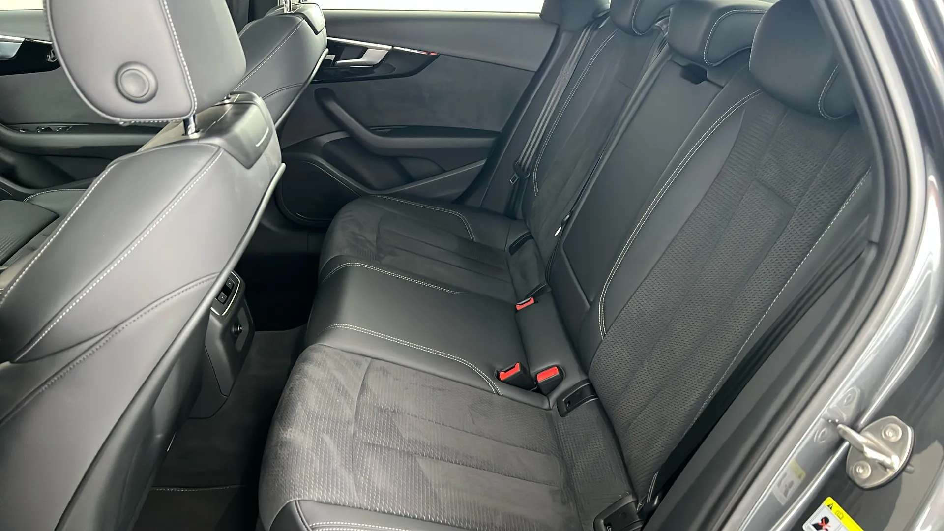 2021 AUDI A4 2021 AUDI A4