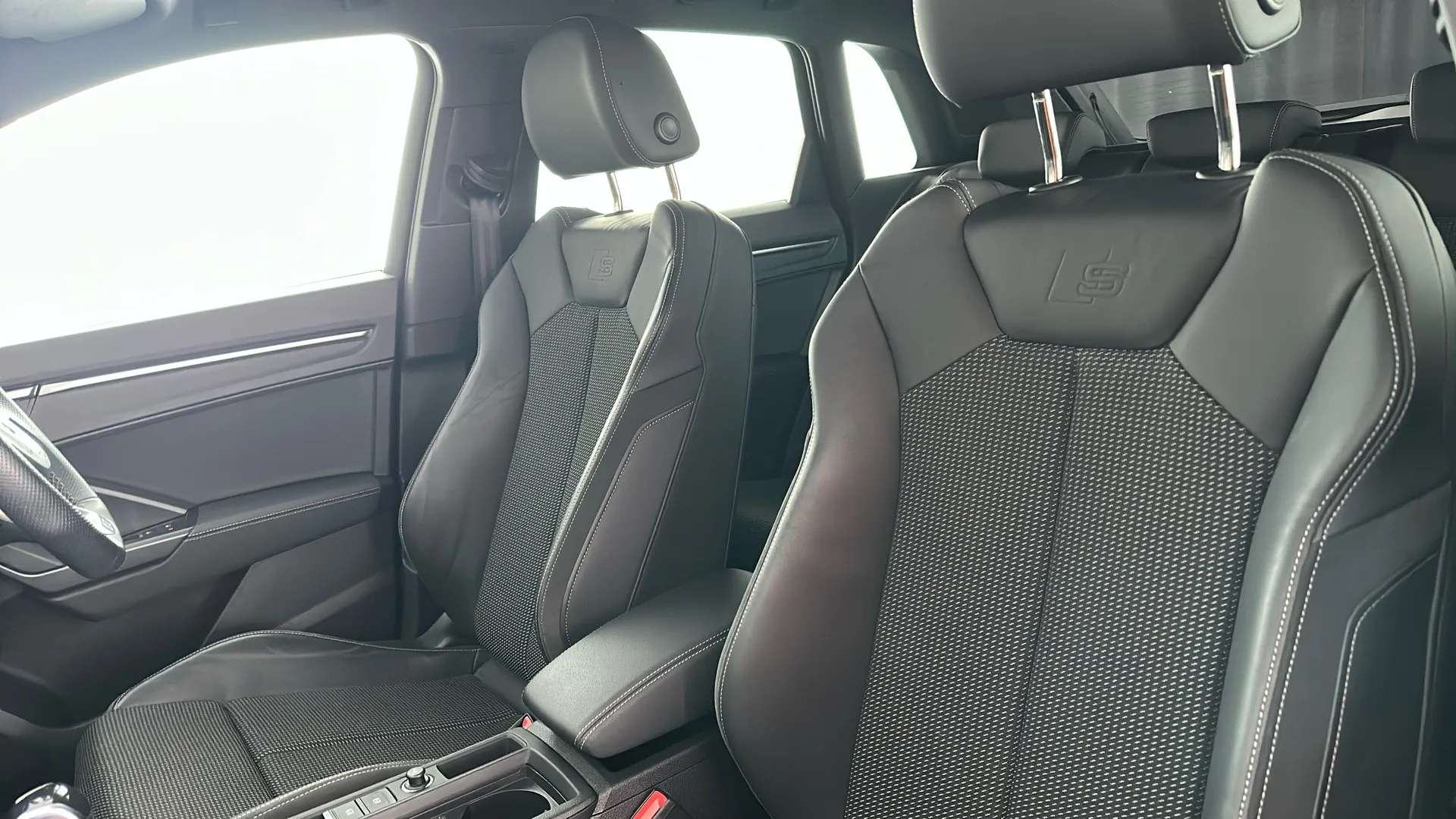 2022 AUDI Q3 2022 AUDI Q3