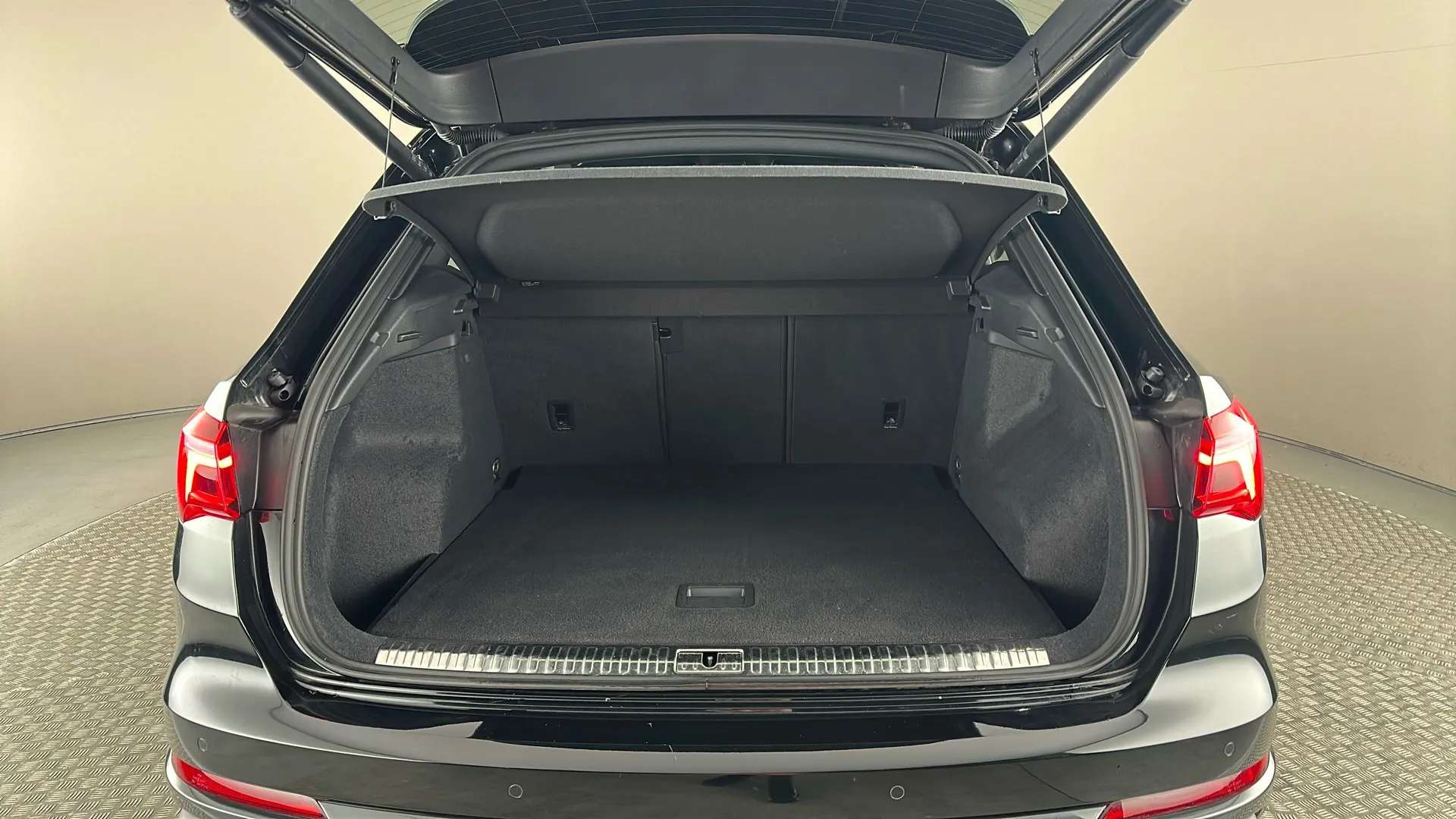 2022 AUDI Q3 2022 AUDI Q3