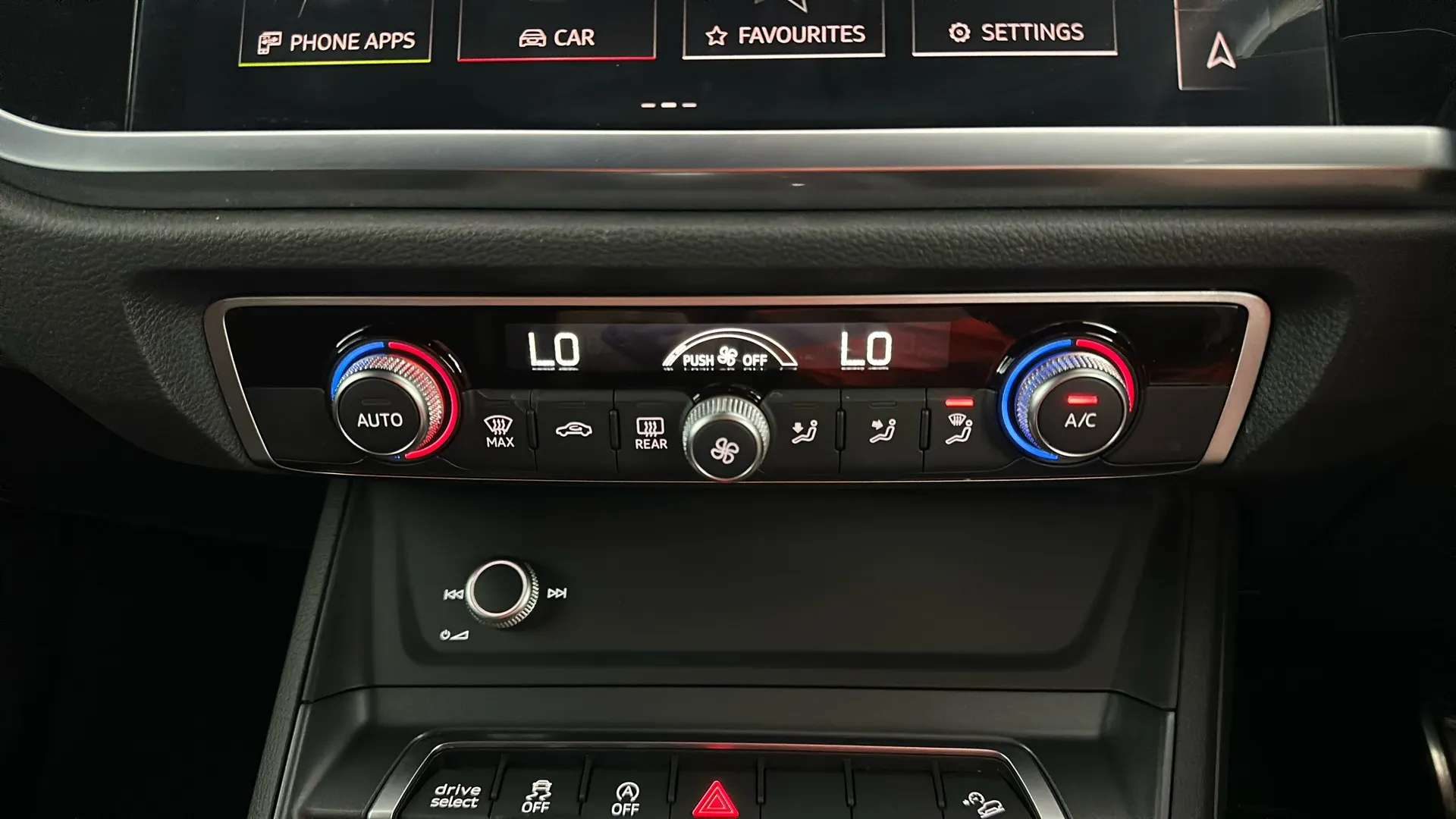 2022 AUDI Q3 2022 AUDI Q3