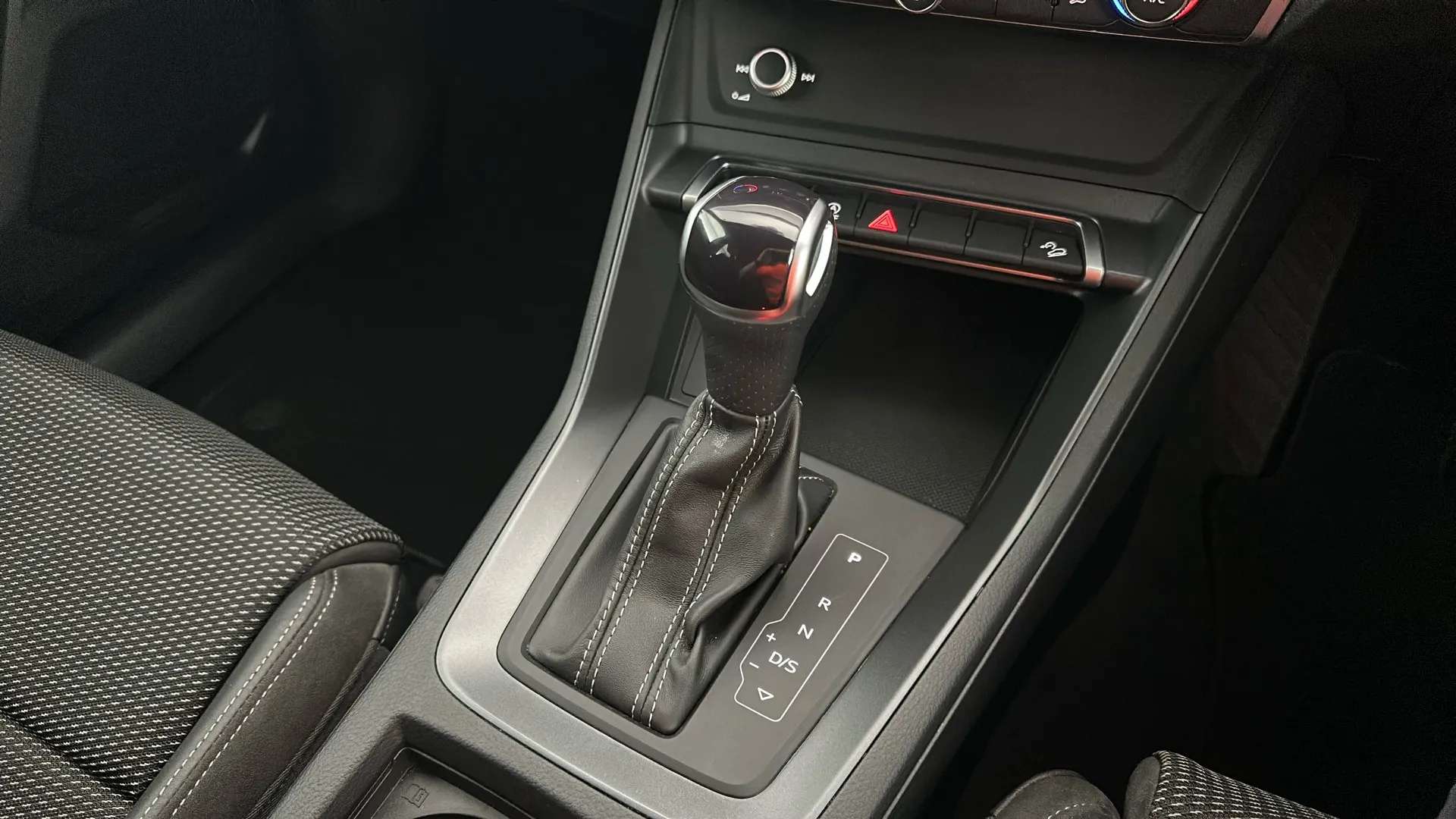 2022 AUDI Q3 2022 AUDI Q3
