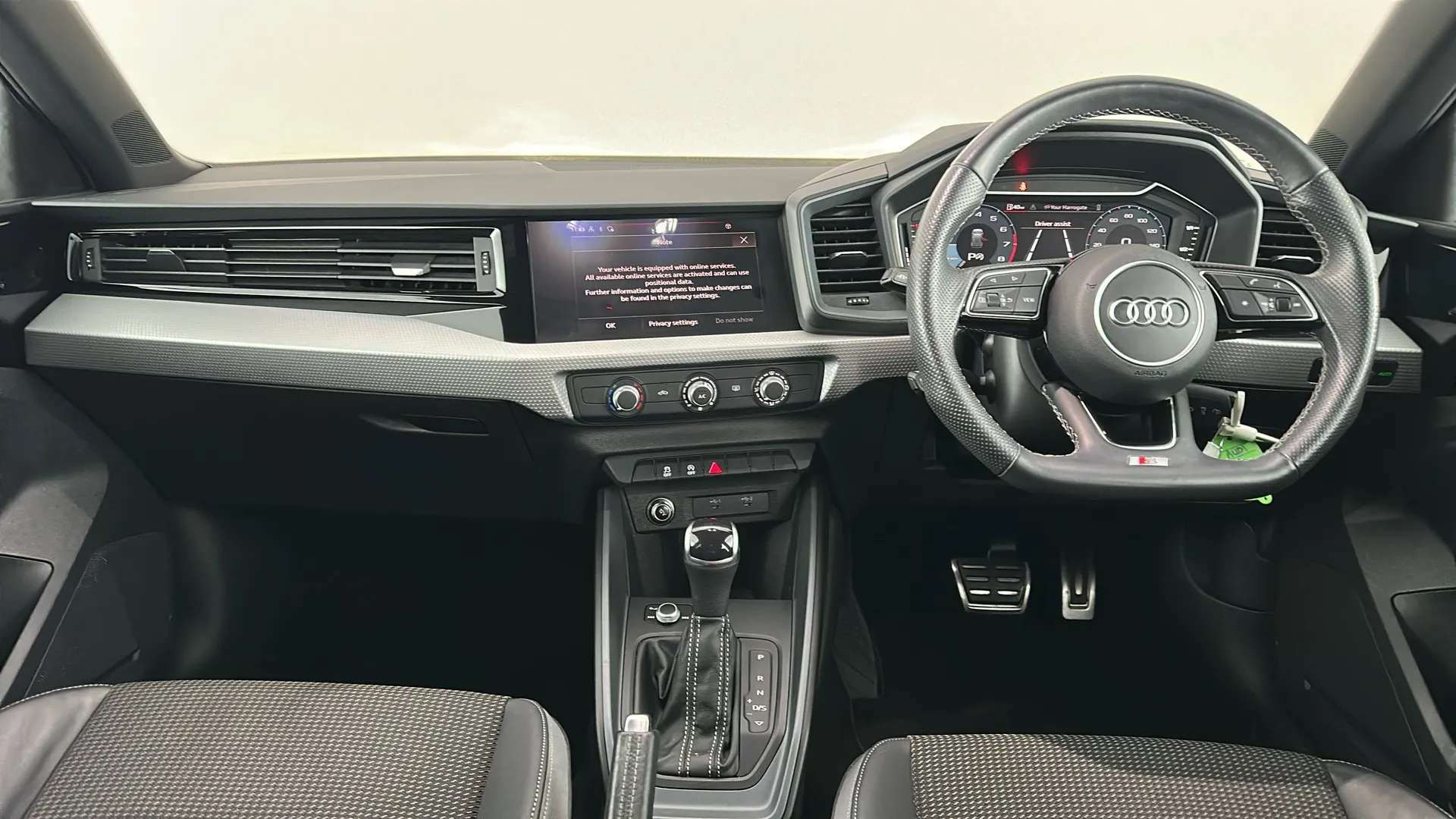 2022 AUDI A1 2022 AUDI A1