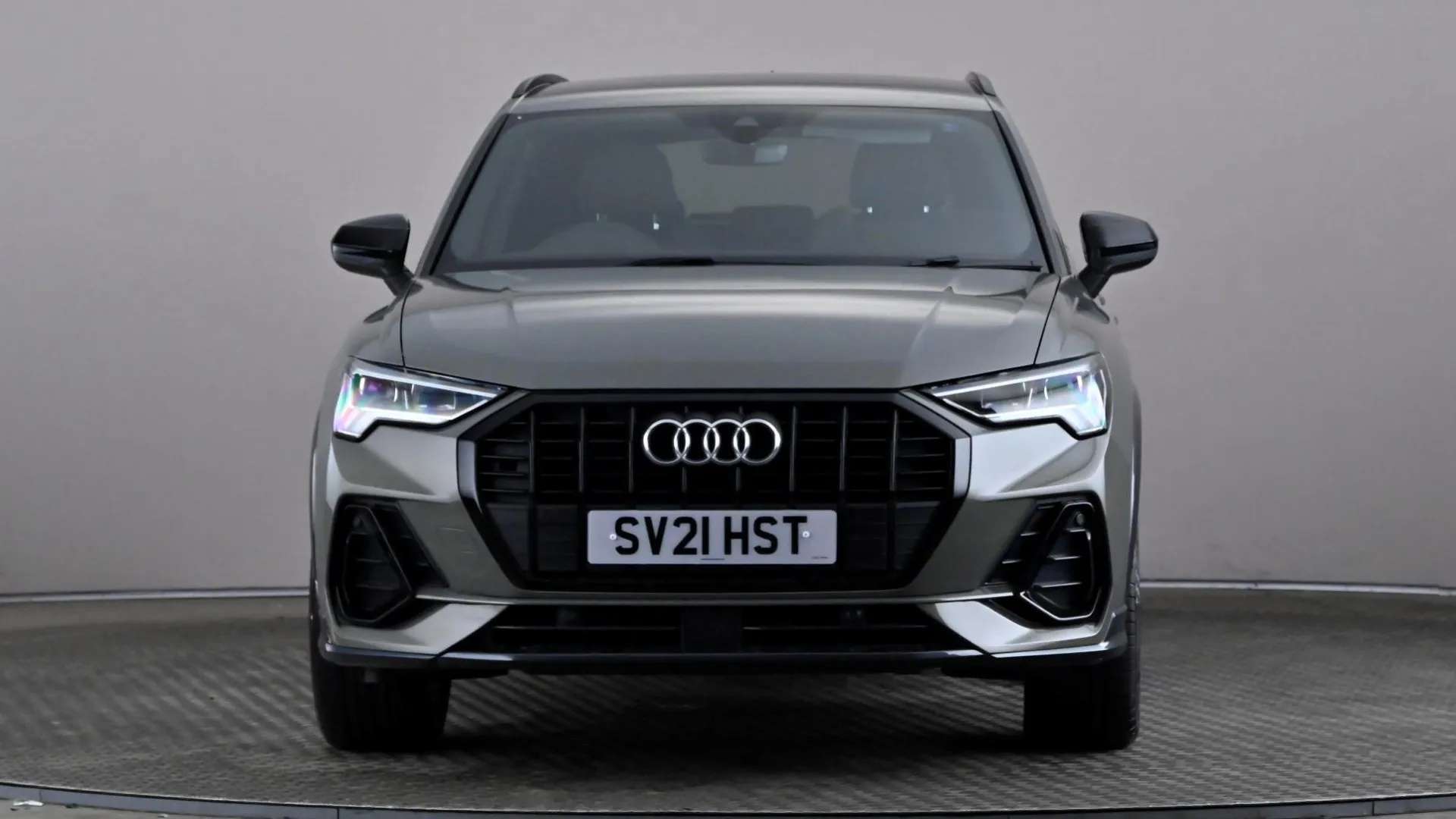 A 2021 AUDI Q3 35 TFSI Black Edition S Tronic A 2021 AUDI Q3 35 TFSI Black Edition S Tronic