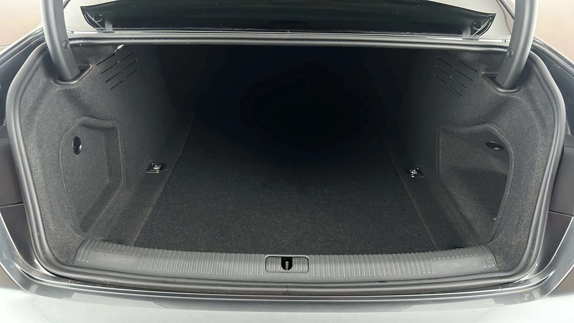 2023 AUDI A4 2023 AUDI A4