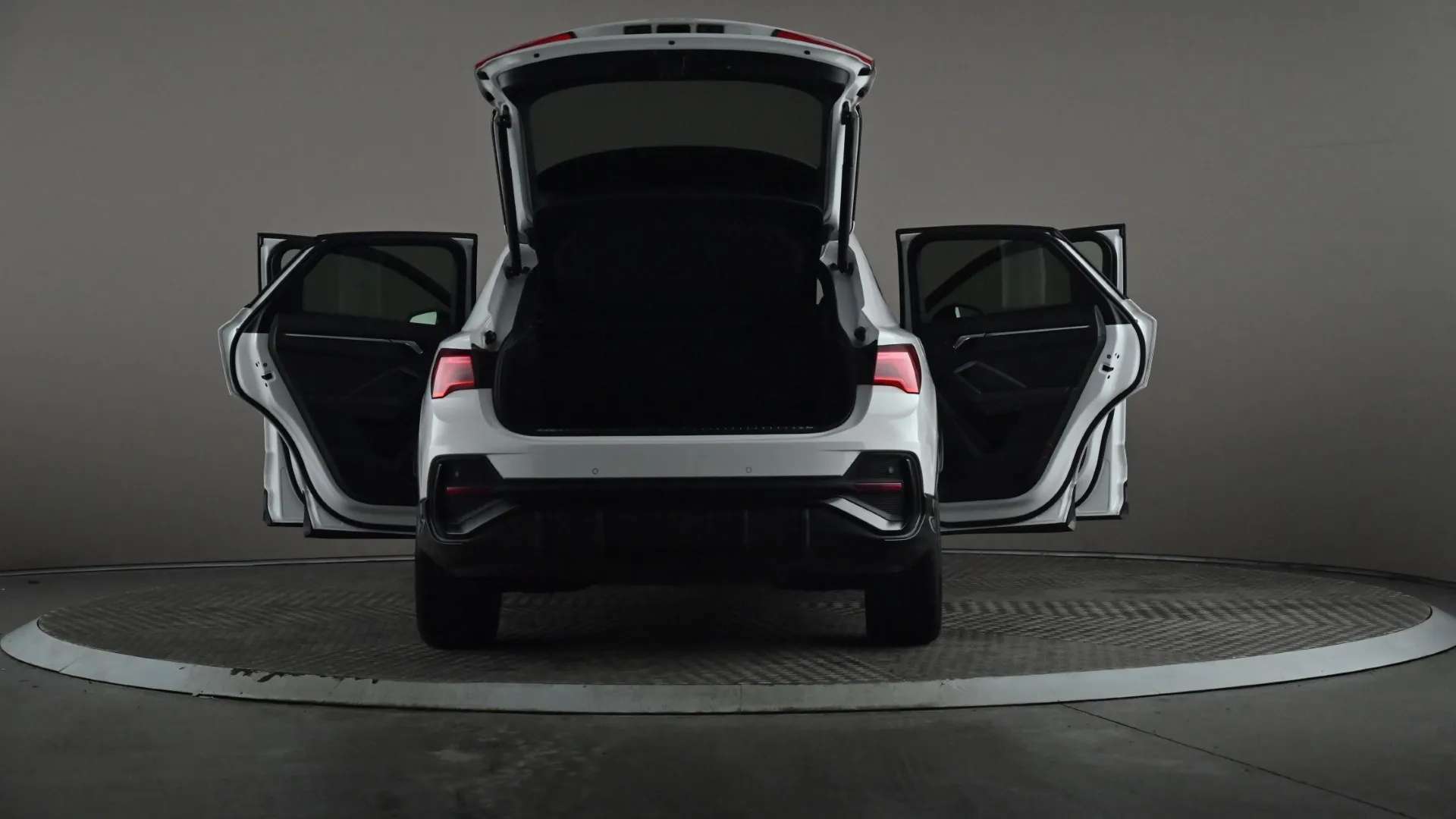 2023 AUDI Q3 2023 AUDI Q3