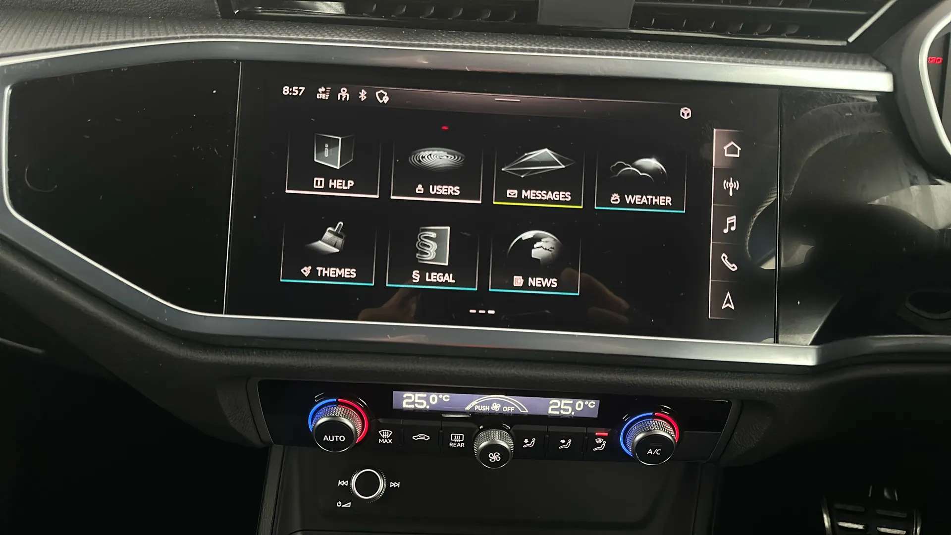 2023 AUDI Q3 2023 AUDI Q3