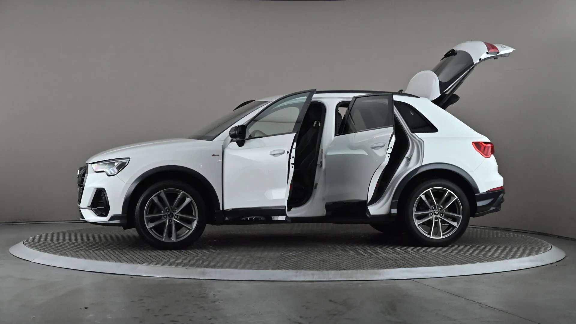 2022 AUDI Q3 2022 AUDI Q3