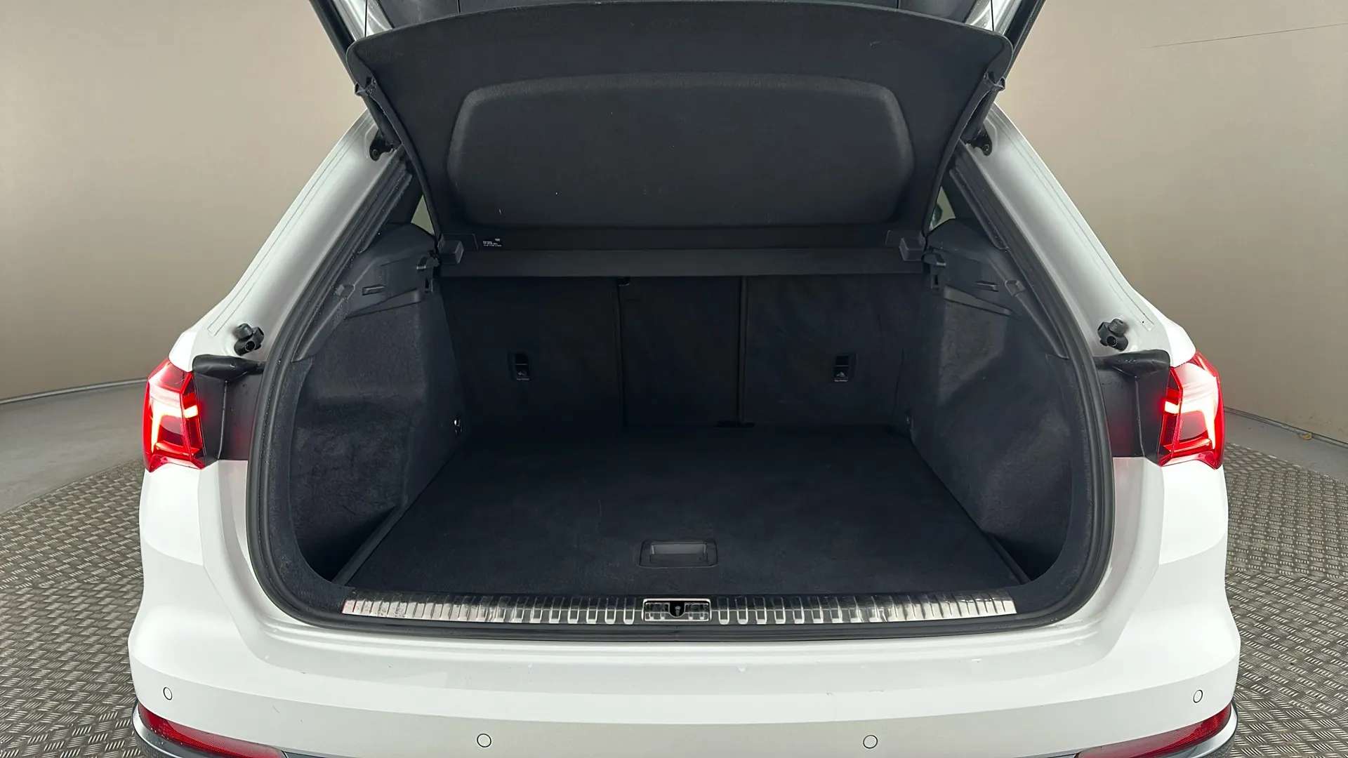 2022 AUDI Q3 2022 AUDI Q3