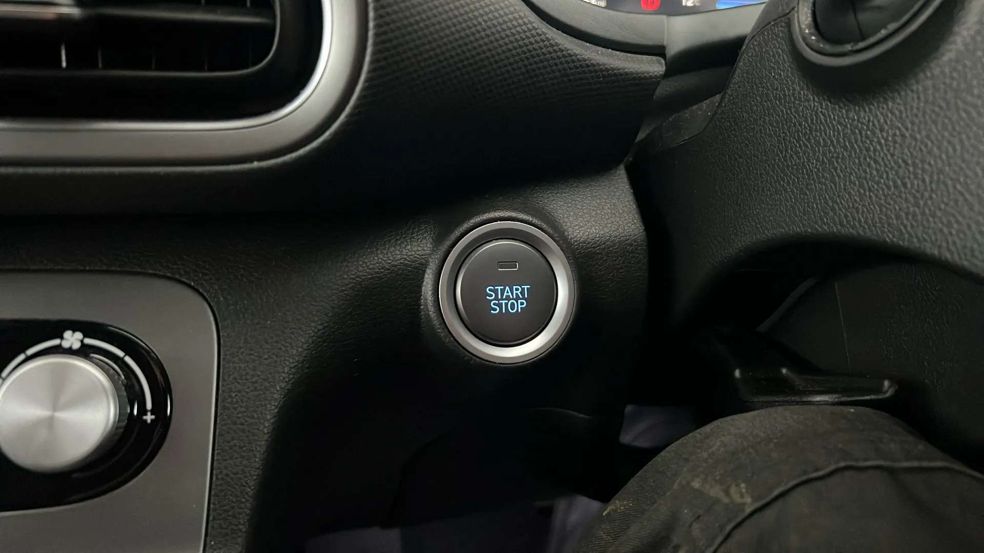 2023 HYUNDAI KONA 2023 HYUNDAI KONA