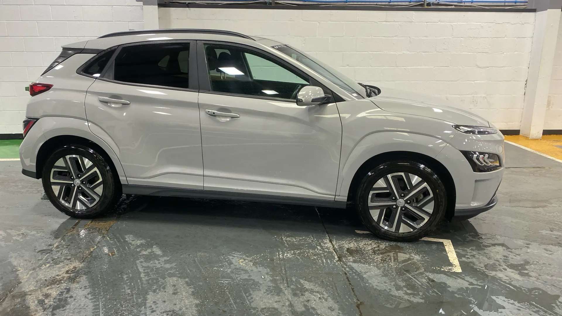 A 2021 HYUNDAI KONA 100kW Premium 39kWh Auto A 2021 HYUNDAI KONA 100kW Premium 39kWh Auto