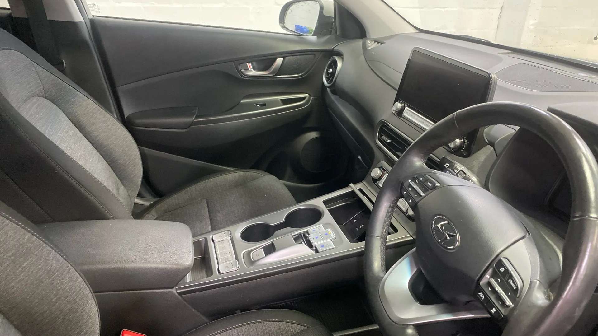 A 2021 HYUNDAI KONA 100kW Premium 39kWh Auto A 2021 HYUNDAI KONA 100kW Premium 39kWh Auto