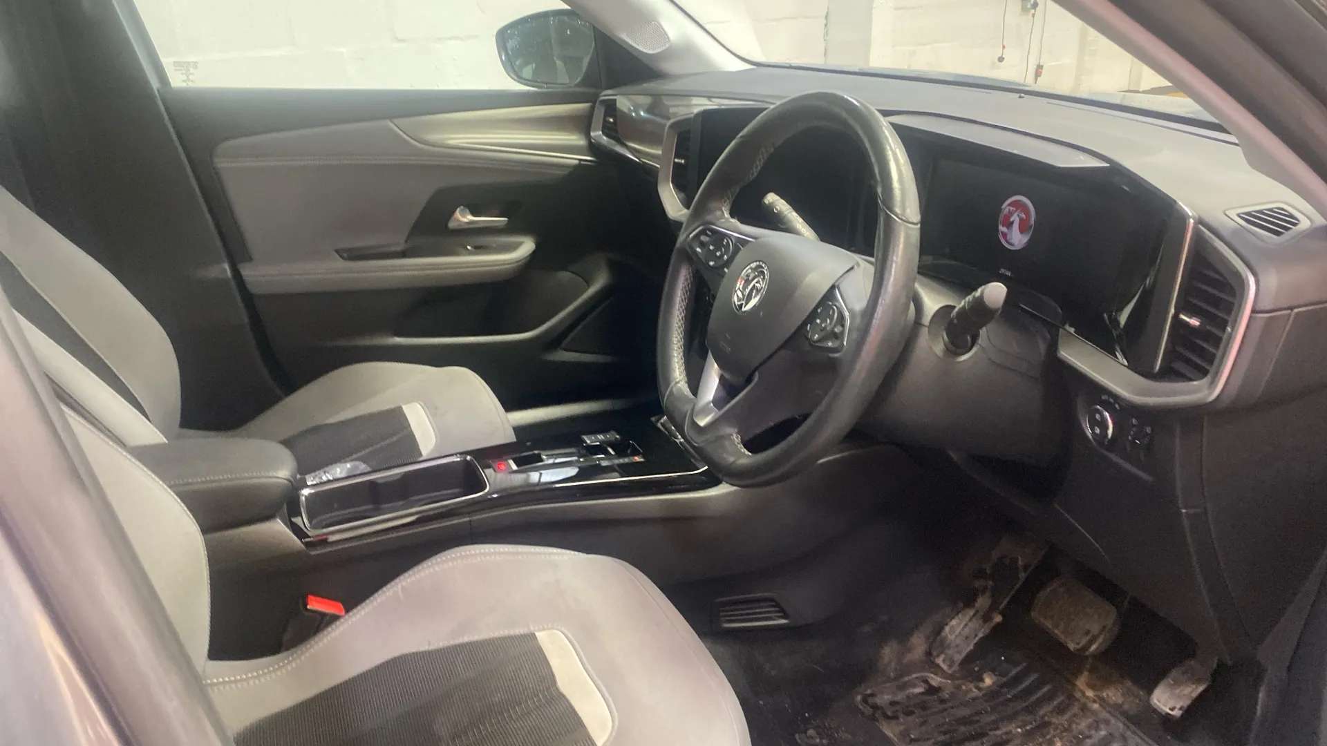 A 2022 VAUXHALL MOKKA 100kW Elite Premium 50kWh Auto A 2022 VAUXHALL MOKKA 100kW Elite Premium 50kWh Auto