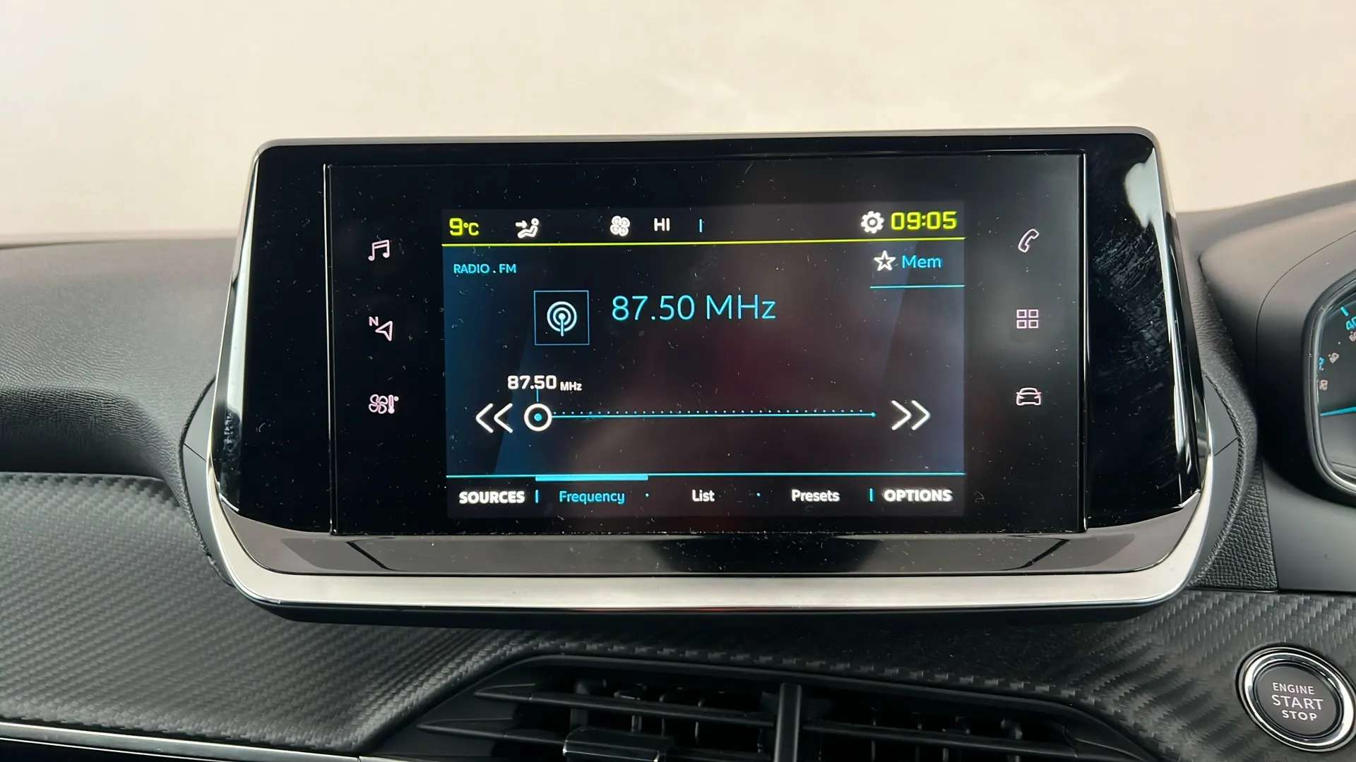 2022 PEUGEOT 2008 2022 PEUGEOT 2008