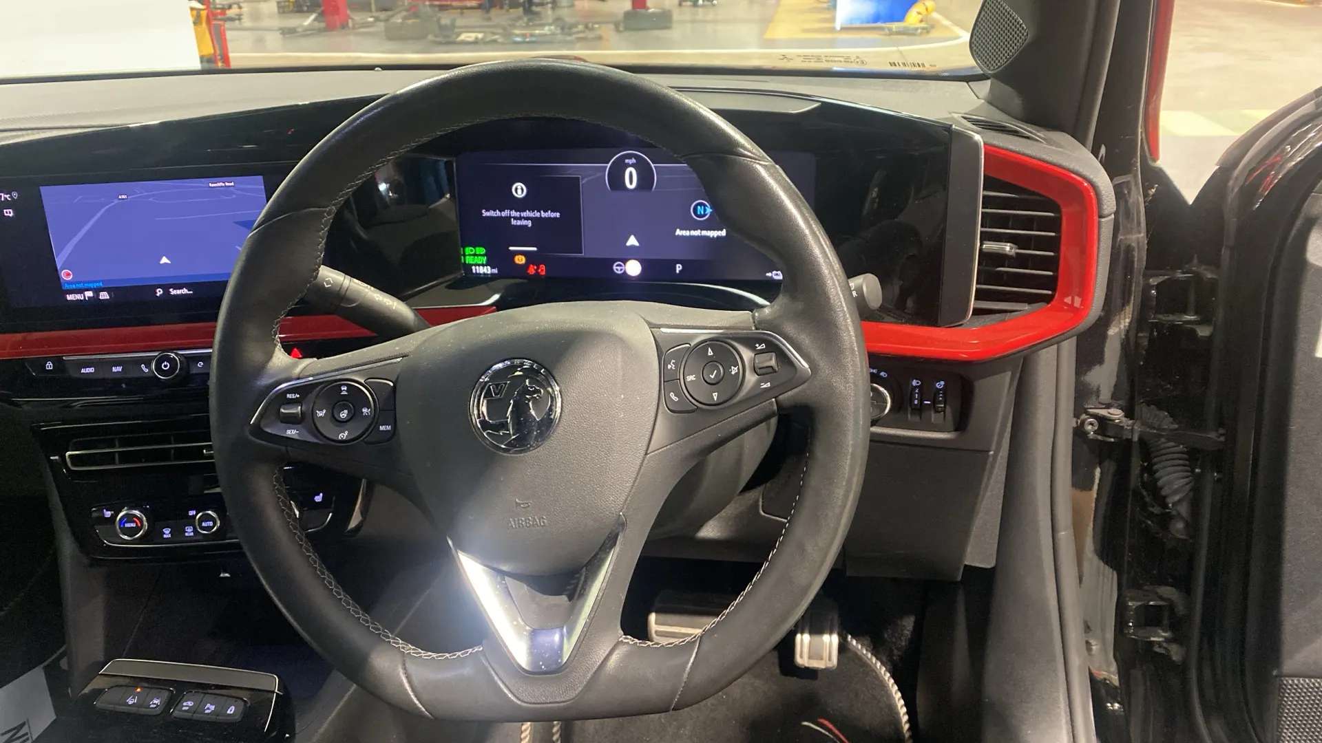 A 2022 VAUXHALL MOKKA 100kW SRi Premium 50kWh Auto A 2022 VAUXHALL MOKKA 100kW SRi Premium 50kWh Auto