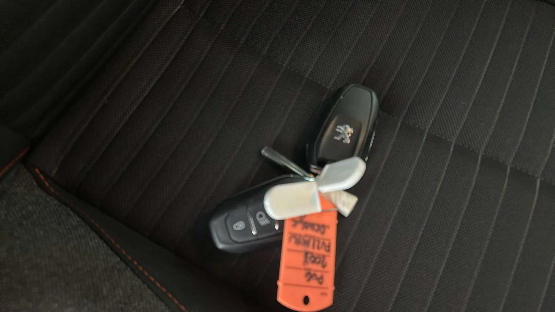 2021 PEUGEOT 2008 2021 PEUGEOT 2008