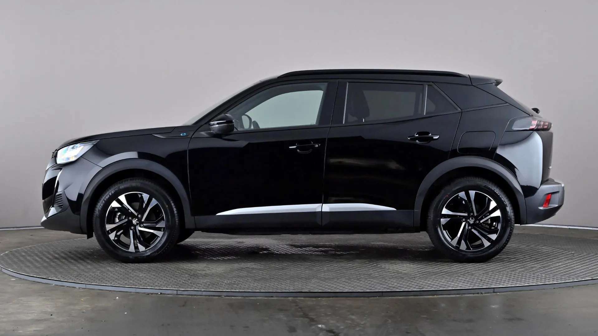 A 2023 PEUGEOT 2008 100kW Allure Premium+ 50kWh Auto A 2023 PEUGEOT 2008 100kW Allure Premium+ 50kWh Auto