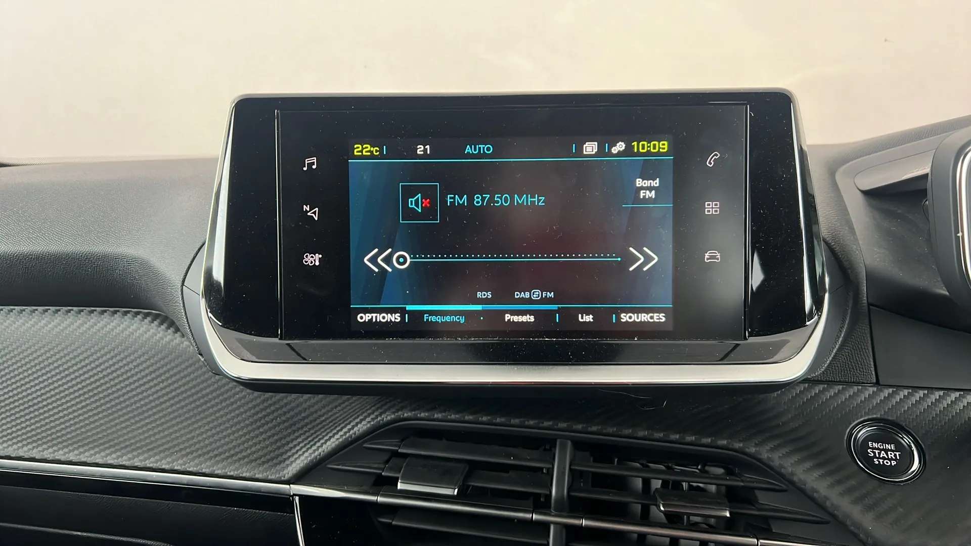 2023 PEUGEOT 2008 2023 PEUGEOT 2008