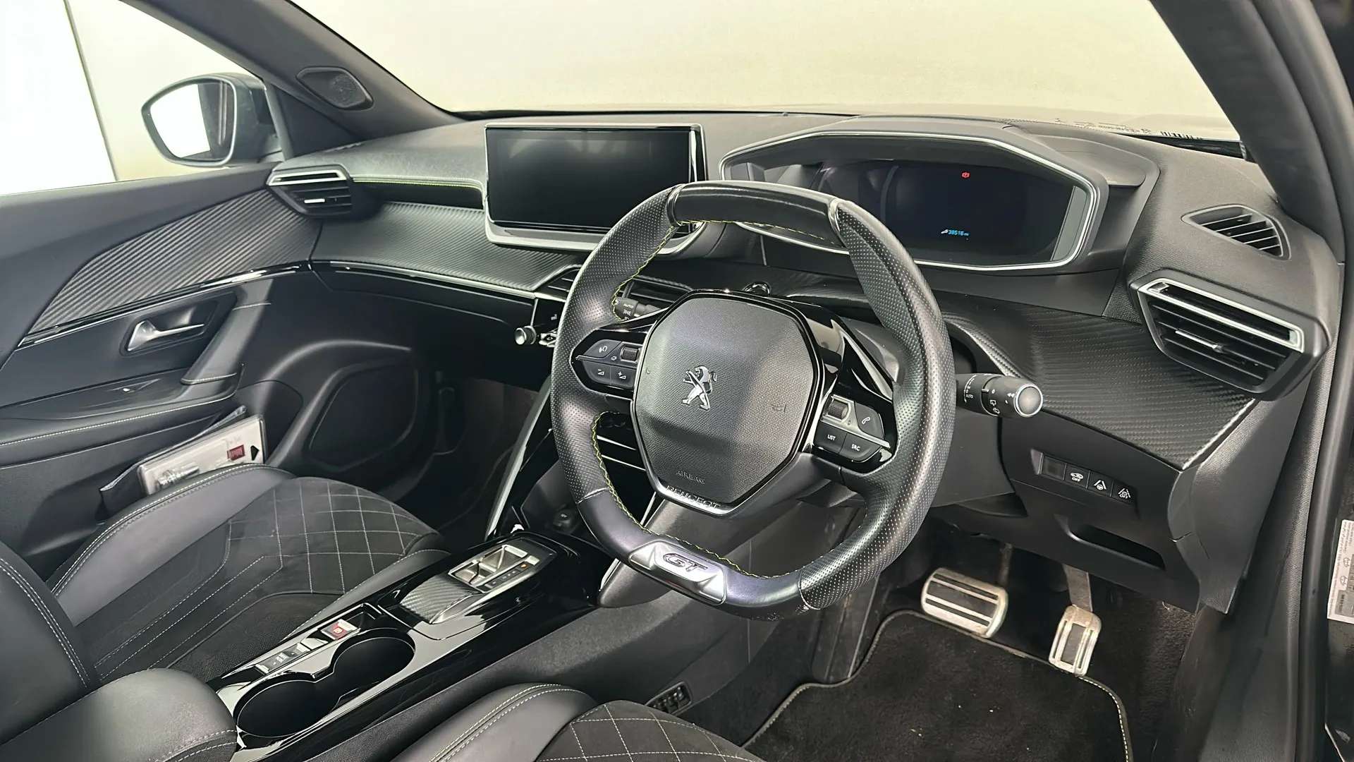2022 PEUGEOT 2008 2022 PEUGEOT 2008