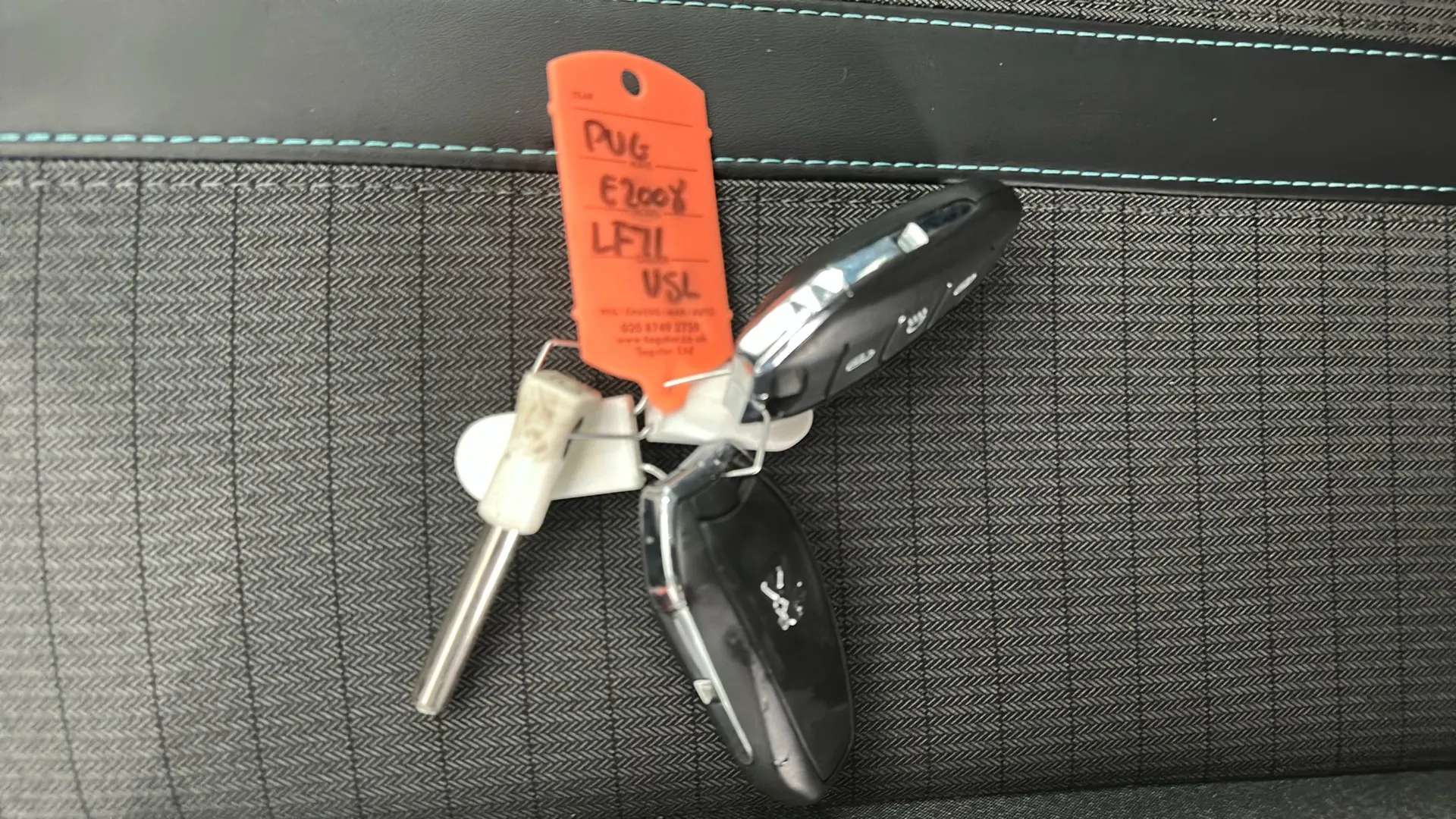 2021 PEUGEOT 2008 2021 PEUGEOT 2008