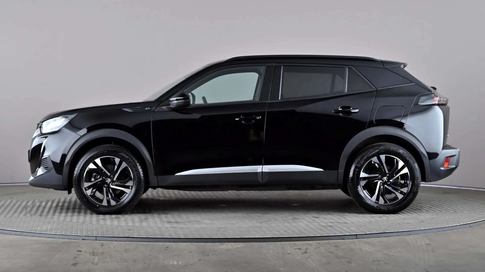 A 2023 PEUGEOT 2008 100kW Allure Premium+ 50kWh Auto A 2023 PEUGEOT 2008 100kW Allure Premium+ 50kWh Auto