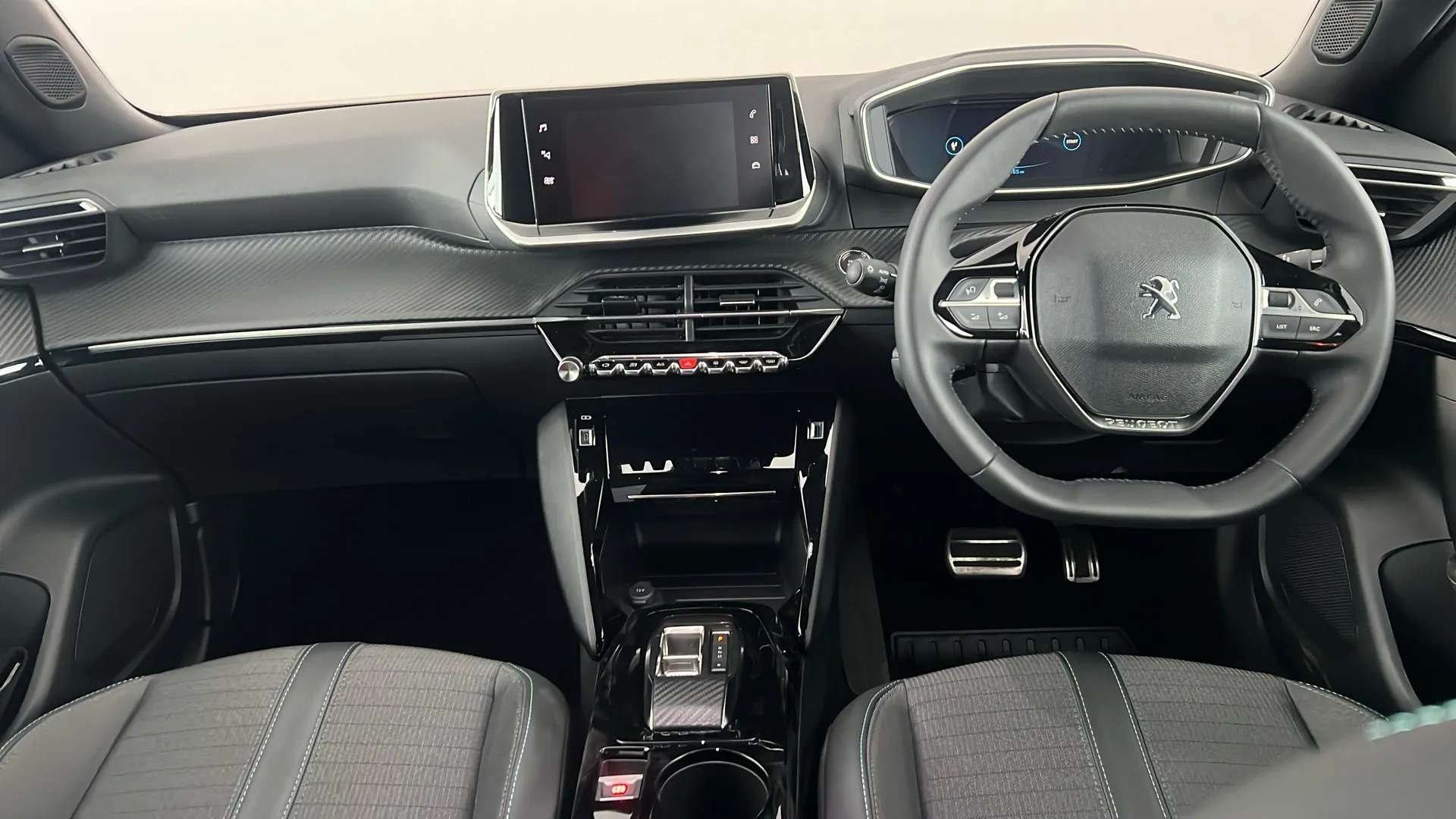 2023 PEUGEOT 2008 2023 PEUGEOT 2008