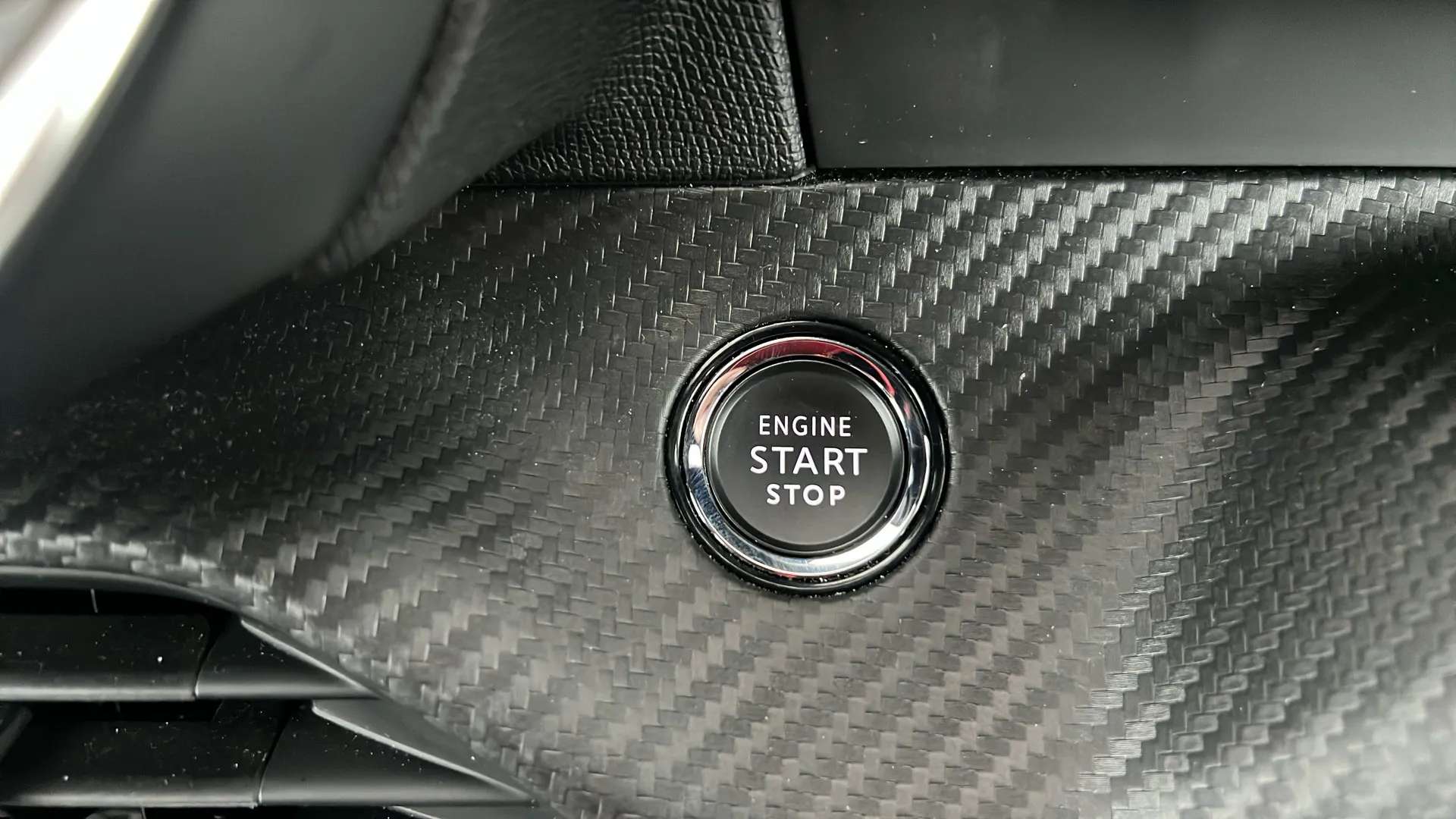 2023 PEUGEOT 2008 2023 PEUGEOT 2008