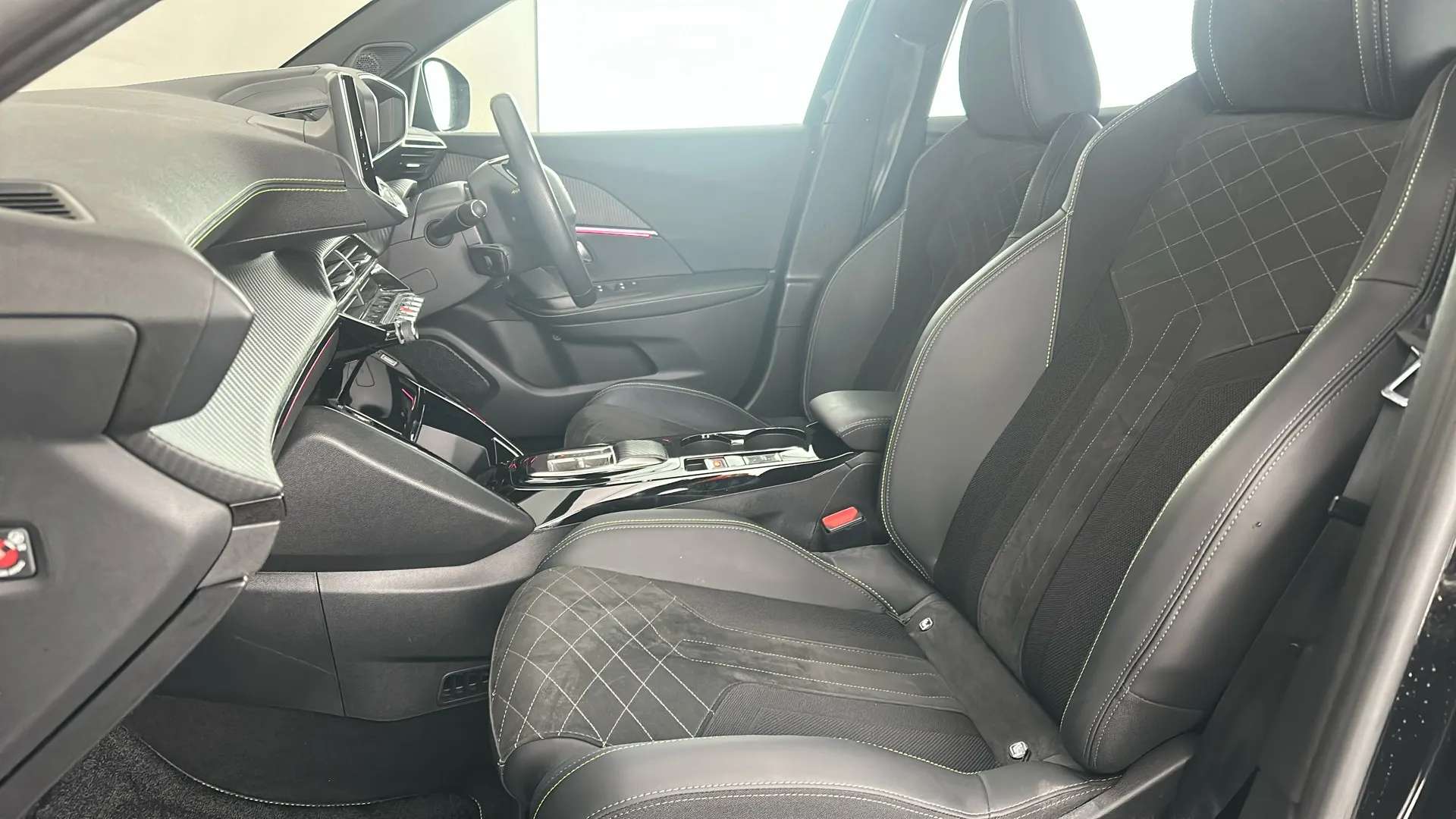 2022 PEUGEOT 2008 2022 PEUGEOT 2008