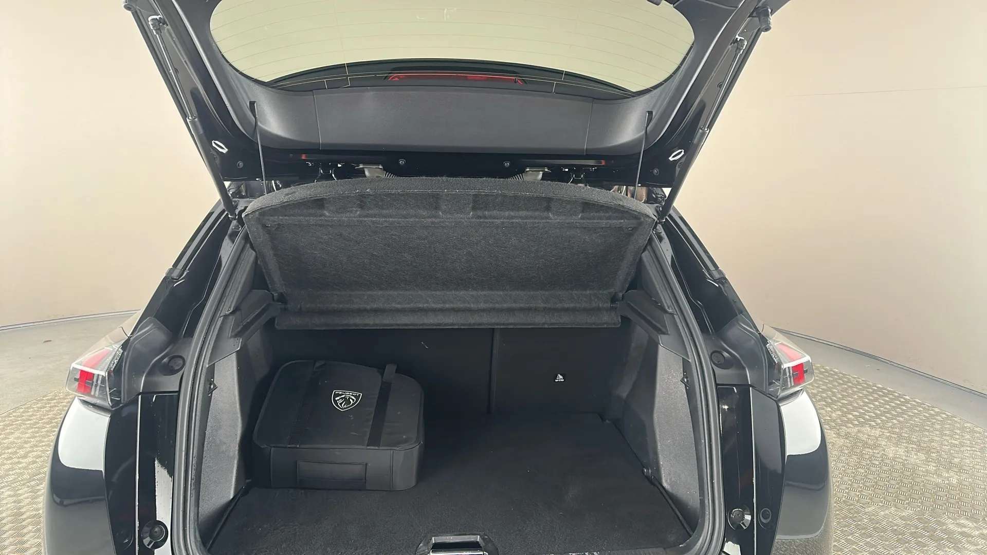 2022 PEUGEOT 2008 2022 PEUGEOT 2008