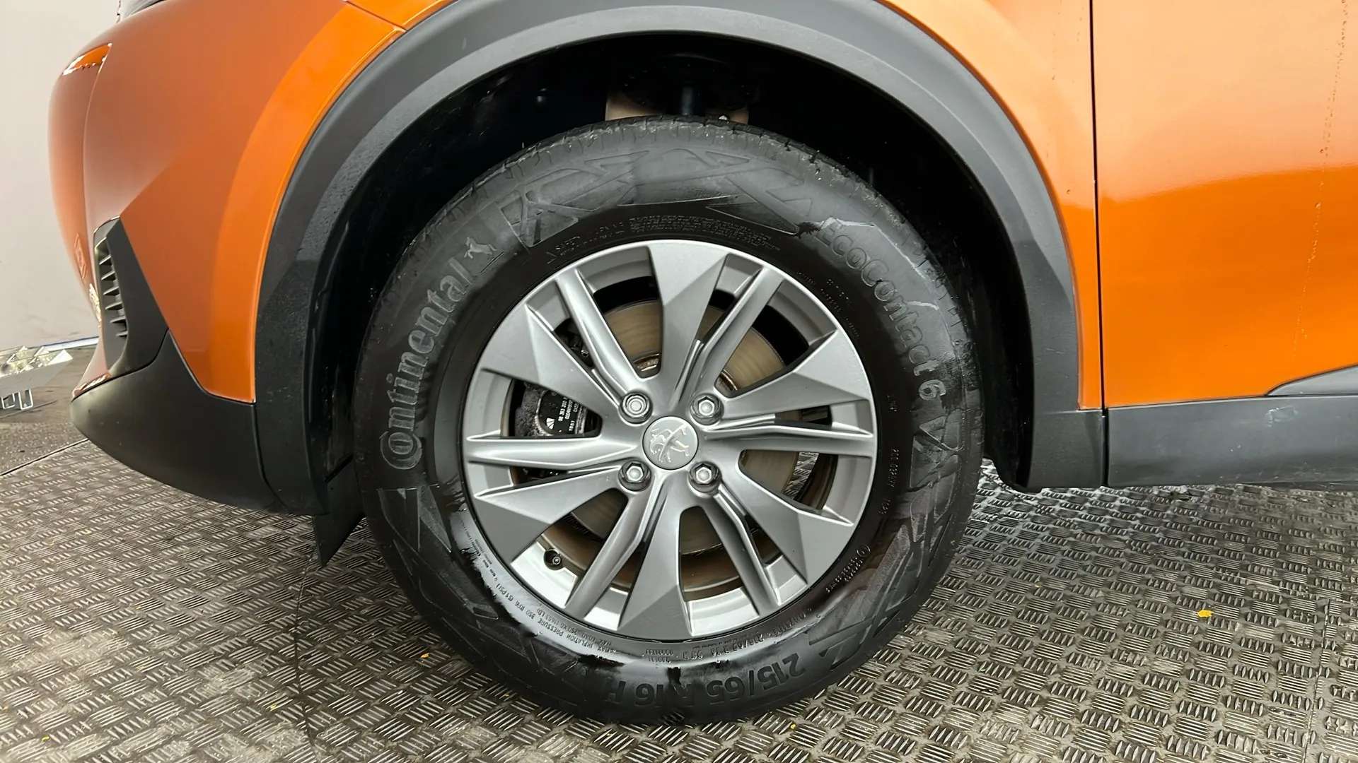 2021 PEUGEOT 2008 2021 PEUGEOT 2008