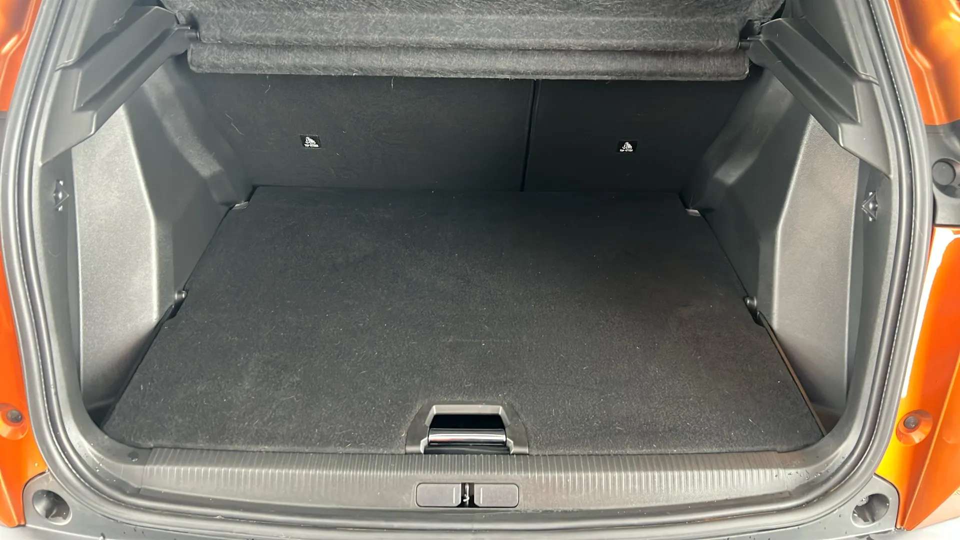 2021 PEUGEOT 2008 2021 PEUGEOT 2008