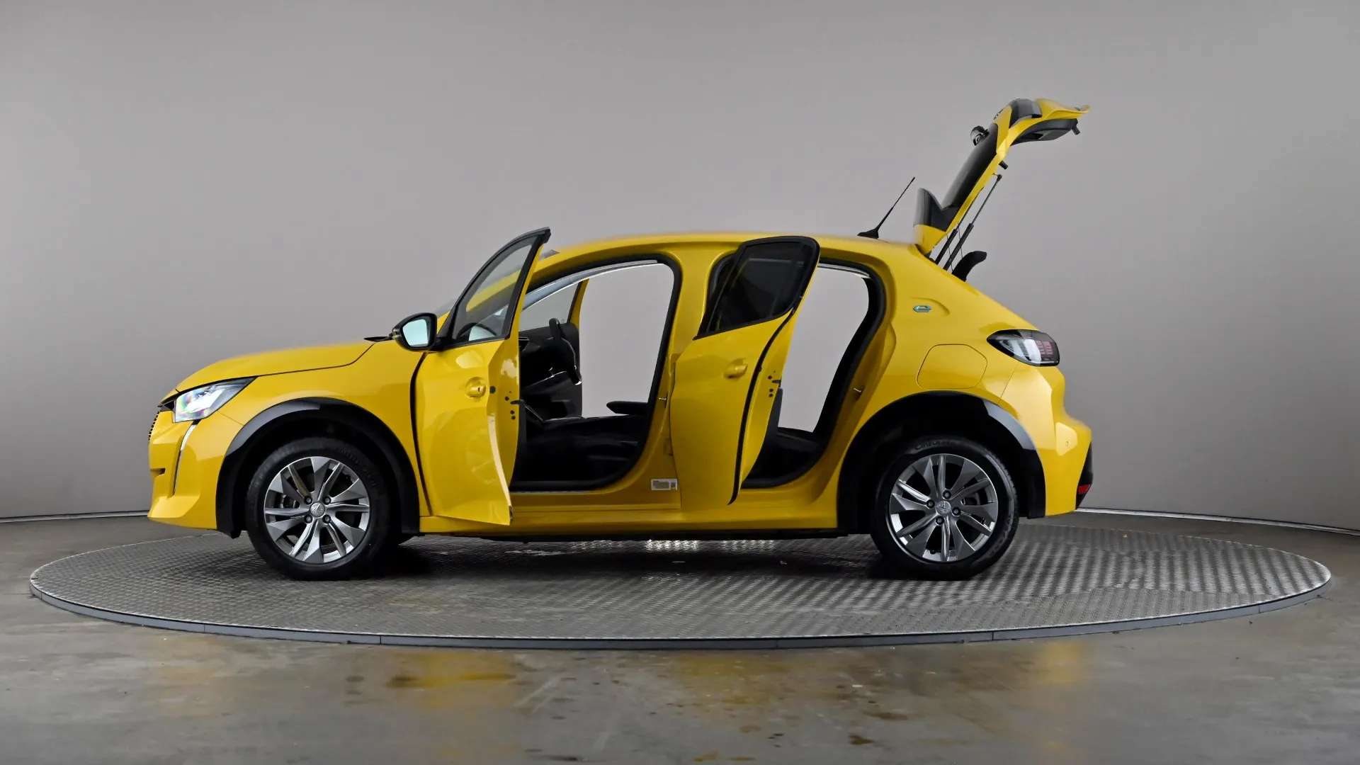 2024 PEUGEOT 208 2024 PEUGEOT 208