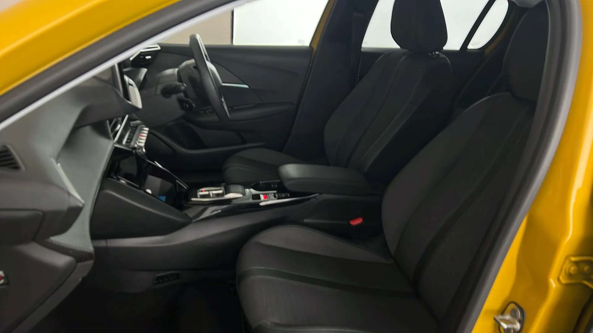 2024 PEUGEOT 208 2024 PEUGEOT 208