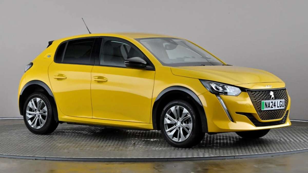 Check out this Peugeot 208 2024 Electric Automatic