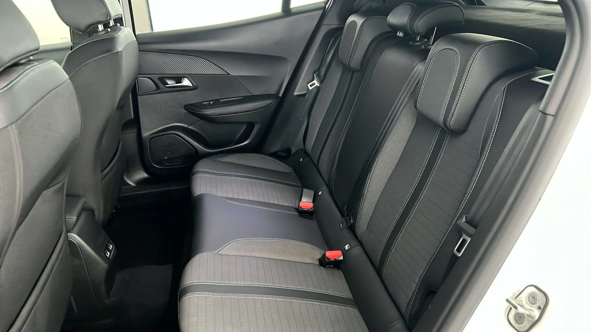 2022 PEUGEOT 2008 2022 PEUGEOT 2008