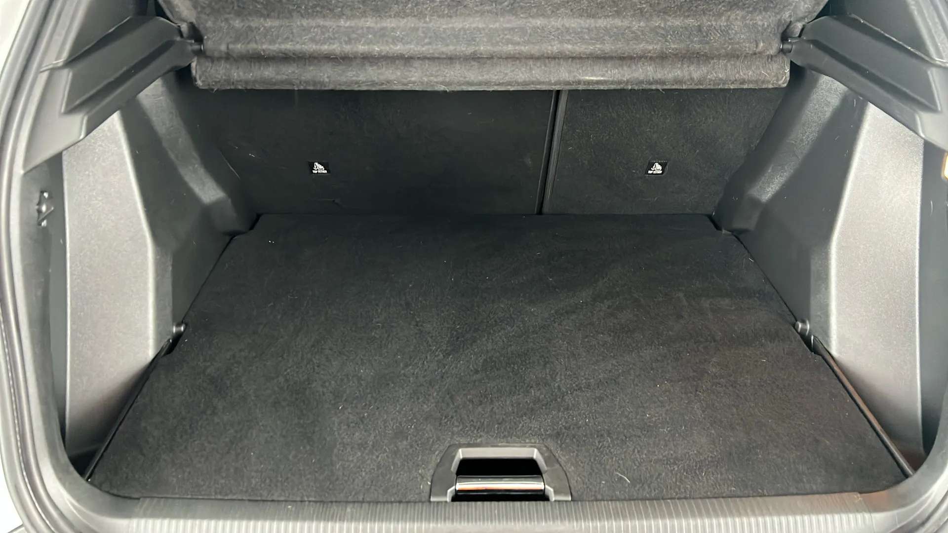 2022 PEUGEOT 2008 2022 PEUGEOT 2008