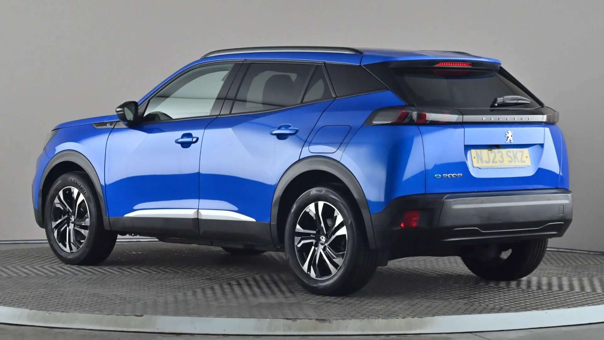 A 2023 PEUGEOT 2008 100kW Allure Premium+ 50kWh Auto A 2023 PEUGEOT 2008 100kW Allure Premium+ 50kWh Auto