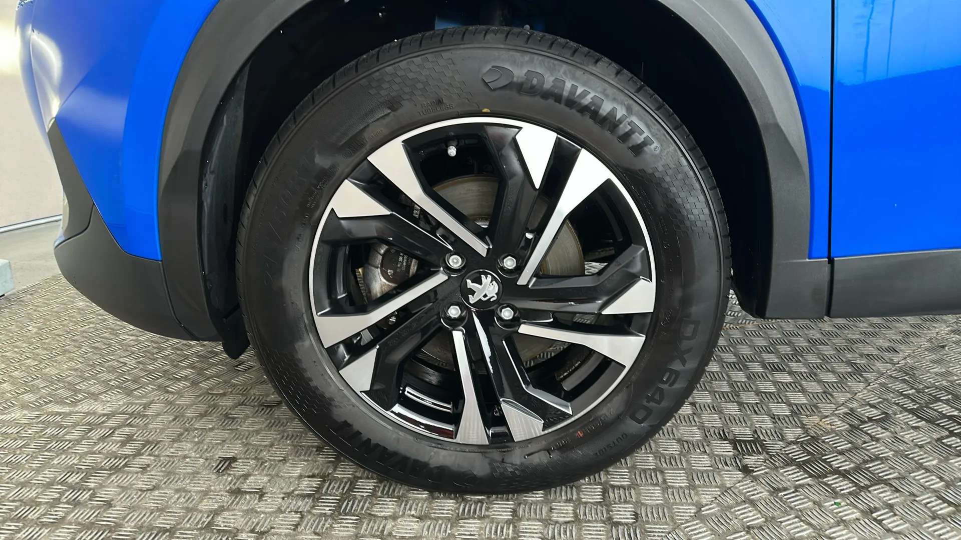 2023 PEUGEOT 2008 2023 PEUGEOT 2008