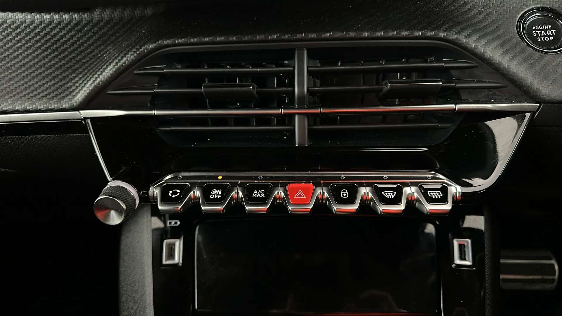 2023 PEUGEOT 2008 2023 PEUGEOT 2008