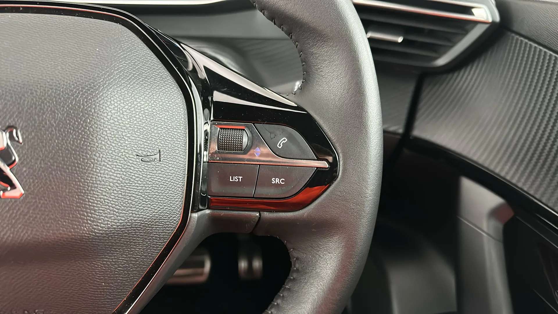 2023 PEUGEOT 2008 2023 PEUGEOT 2008