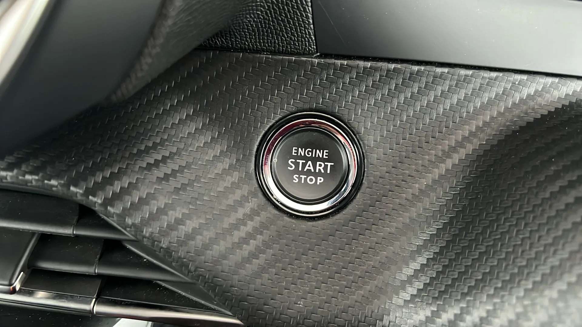 2022 PEUGEOT 2008 2022 PEUGEOT 2008