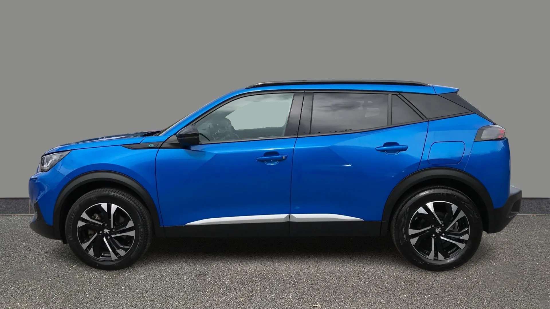A 2023 PEUGEOT 2008 100kW Allure Premium+ 50kWh Auto A 2023 PEUGEOT 2008 100kW Allure Premium+ 50kWh Auto