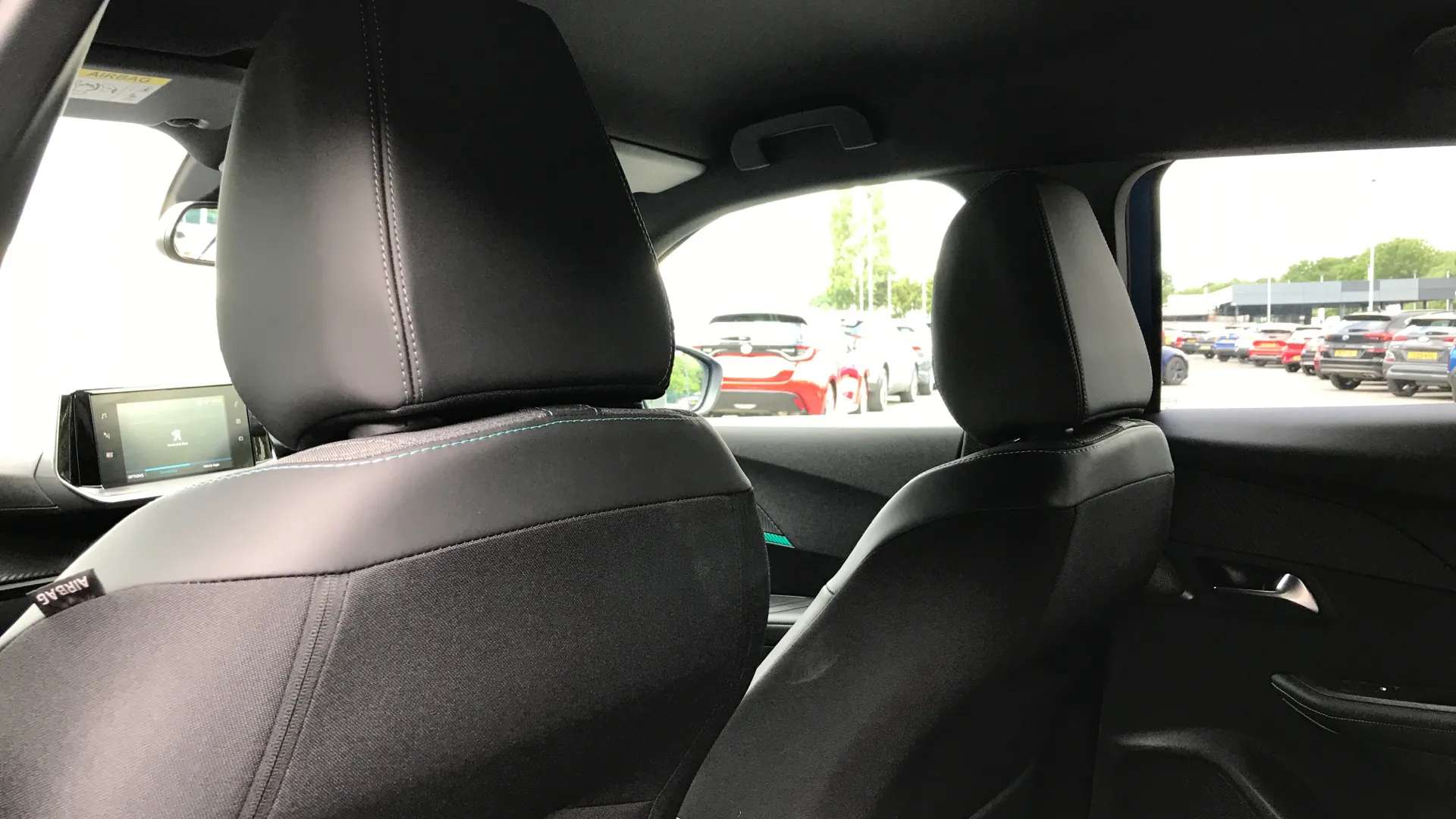 2023 PEUGEOT 2008 2023 PEUGEOT 2008