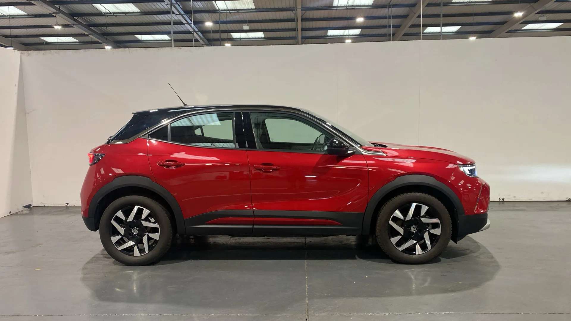 A 2022 VAUXHALL MOKKA 100kW Elite Premium 50kWh Auto A 2022 VAUXHALL MOKKA 100kW Elite Premium 50kWh Auto