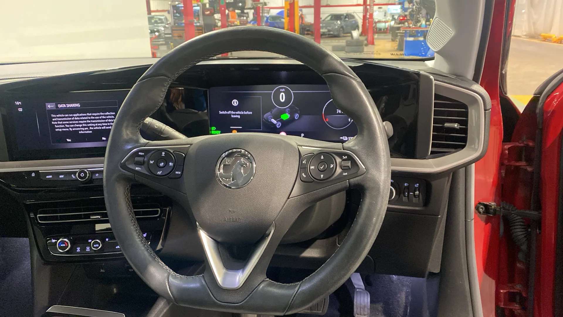 A 2022 VAUXHALL MOKKA 100kW Elite Premium 50kWh Auto A 2022 VAUXHALL MOKKA 100kW Elite Premium 50kWh Auto