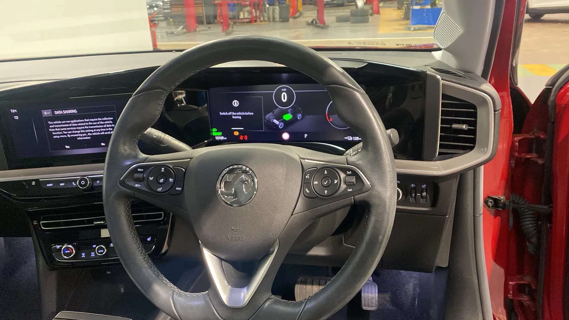 A 2022 VAUXHALL MOKKA 100kW Elite Premium 50kWh Auto A 2022 VAUXHALL MOKKA 100kW Elite Premium 50kWh Auto